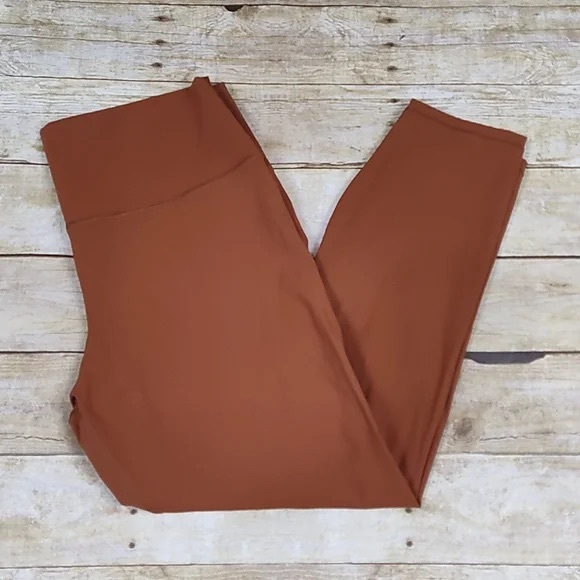 EUC EVERLANE The perform leggings ankle length - Picture 5 of 6